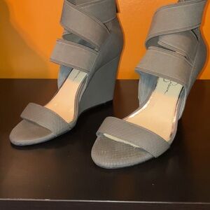 Jessica Simpson Gray Heels with Modern Straps